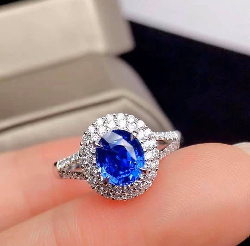 1.33ct Unheated Cornflower Blue Sapphire