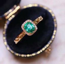 Load image into Gallery viewer, 0.58ct Columbia Green Emerald
