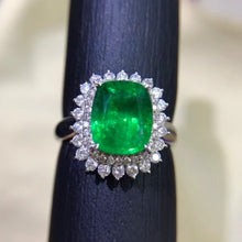 Load image into Gallery viewer, 3.36ct Vivid Green Emerald
