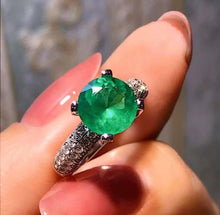 Load image into Gallery viewer, 1.87ct Vivid Green Emerald
