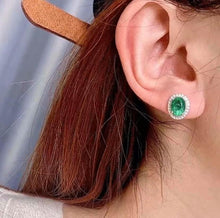 Load image into Gallery viewer, 2.3ct Vivid Green Emerald
