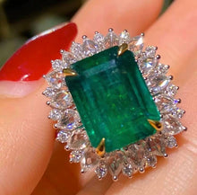 Load image into Gallery viewer, 6.67ct Vivid Green Emerald
