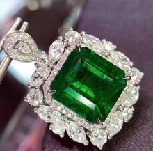 Load image into Gallery viewer, 5.94ct Vivid Green Emerald
