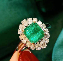 Load image into Gallery viewer, 2.15ct Vivid Green Emerald
