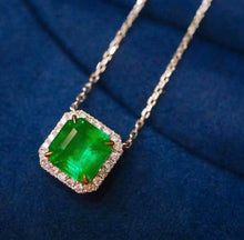 Load image into Gallery viewer, 2.28ct Vivid Green Emerald
