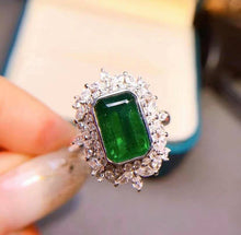 Load image into Gallery viewer, 3.64ct Muzo Green Emerald
