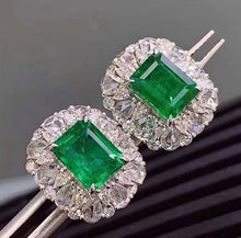 Load image into Gallery viewer, 1.66+1.68ct VERDANT Green Emerald
