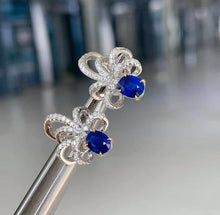 Load image into Gallery viewer, 1ct Royal Blue Sapphire
