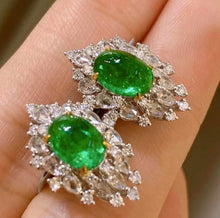 Load image into Gallery viewer, 2.65ct Vivid Green Emerald
