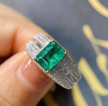 Load image into Gallery viewer, 1.26ct COLUMBIA Vivid Green Emerald
