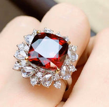 Load image into Gallery viewer, 6.8ct Unheated Burma Spinel
