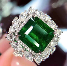Load image into Gallery viewer, 5.94ct Vivid Green Emerald
