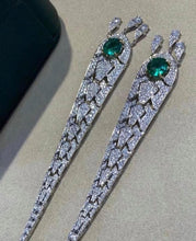 Load image into Gallery viewer, 1.6ct Vivid Green Emerald
