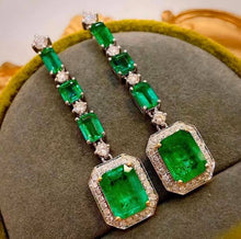 Load image into Gallery viewer, 3.76ct Vivid Green Emerald
