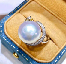 Load image into Gallery viewer, 13.6mm Australian White South Sea Pearl, Full Round, Excellent Luster, Insignificant Flaw
