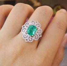 Load image into Gallery viewer, 2.05ct Vivid Green Emerald (7.38*8.96)
