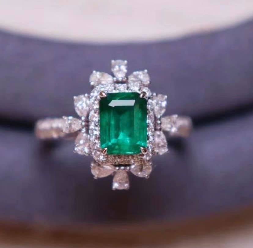 1.1ct MUZO Green Emerald