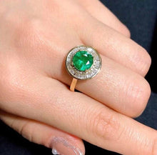 Load image into Gallery viewer, 1.98ct Vivid Green Emerald
