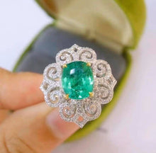 Load image into Gallery viewer, 2.05ct Vivid Green Emerald (7.38*8.96)
