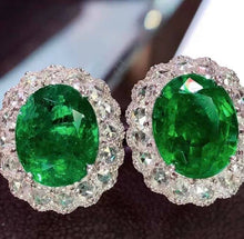 Load image into Gallery viewer, 7.9ct Vivid Green Emerald
