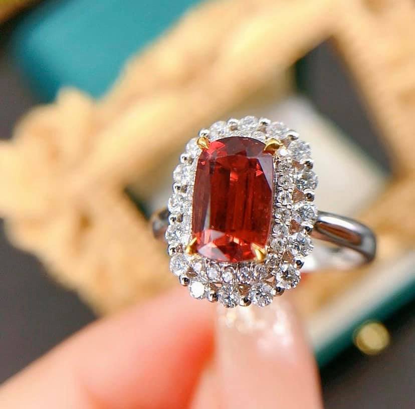 1.62ct Spinel