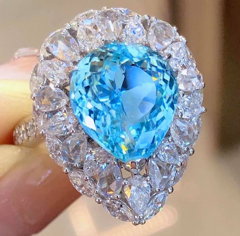 5.05ct Neon Blue Paraiba