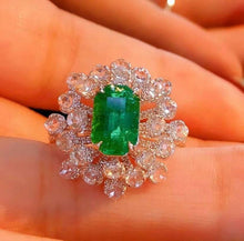 Load image into Gallery viewer, 2.16ct Vivid Green Emerald
