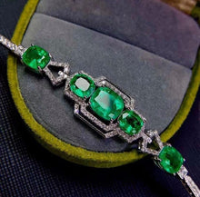 Load image into Gallery viewer, 8.23ct Vivid Green Emerald
