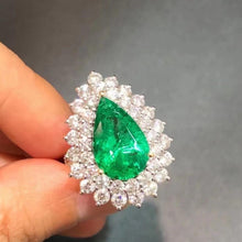 Load image into Gallery viewer, 3.49ct COLUMBIA MUZO MINE Vivid Green Emerald
