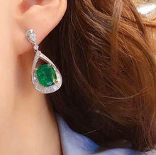 Load image into Gallery viewer, 6.98ct Vivid Green Emerald

