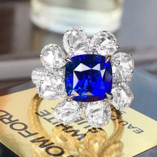 Load image into Gallery viewer, 5.13ct Royal Blue Sapphire
