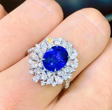 Load image into Gallery viewer, 4.01ct Unheated Royal Blue Sapphire
