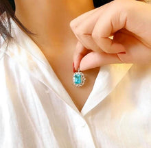 Load image into Gallery viewer, 3.48ct Neon Blue Paraiba
