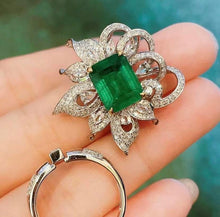 Load image into Gallery viewer, 4ct Vivid Green Emerald
