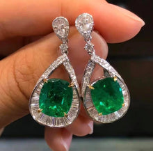 Load image into Gallery viewer, 6.98ct Vivid Green Emerald
