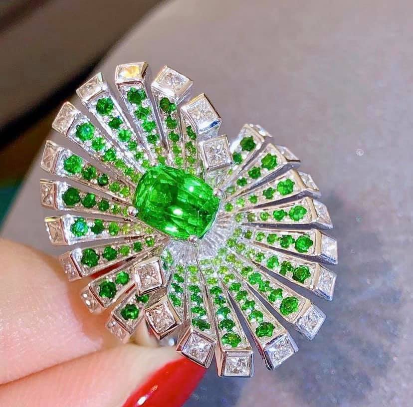 2.01ct Tsavorite