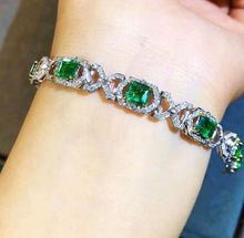 Load image into Gallery viewer, 7.16ct Vivid Green Emerald
