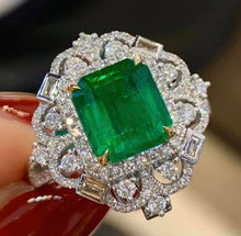 Load image into Gallery viewer, 2.7ct MUZO Green Emerald
