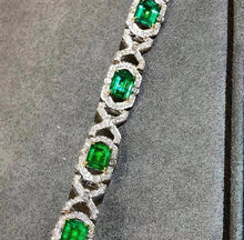 Load image into Gallery viewer, 7.16ct Vivid Green Emerald
