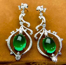Load image into Gallery viewer, 12ct Vivid Green Emerald
