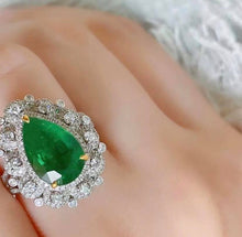 Load image into Gallery viewer, 3.05ct MUZO Green Emerald
