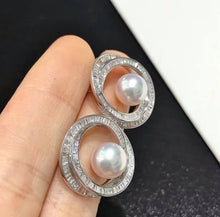 Load image into Gallery viewer, 8.5-9mm Aurora Akoya Pearls, Full Round, Flawless!
