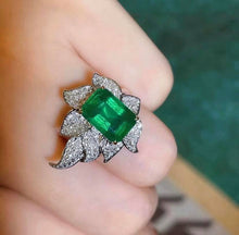 Load image into Gallery viewer, 4.25ct MUZO Green Emerald
