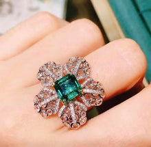 Load image into Gallery viewer, 2.1ct Vivid Green Emerald
