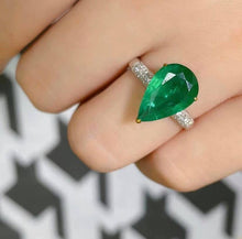Load image into Gallery viewer, 3.4ct Vivid Green Emerald
