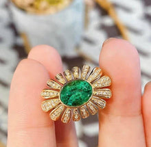 Load image into Gallery viewer, 1.4ct Vivid Green Emerald
