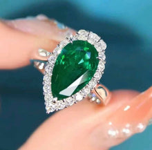 Load image into Gallery viewer, 4.18ct Vivid Green Emerald
