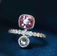 Load image into Gallery viewer, 1.58ct Unheated Cornflower Blue Sapphire &amp; 1.37ct Unheated Padparadscha Sapphire
