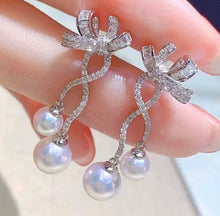 Load image into Gallery viewer, 5.5-6mm Akoya Pearls, 7-7.5mm Akoya Pearls. Full round, Flawless
