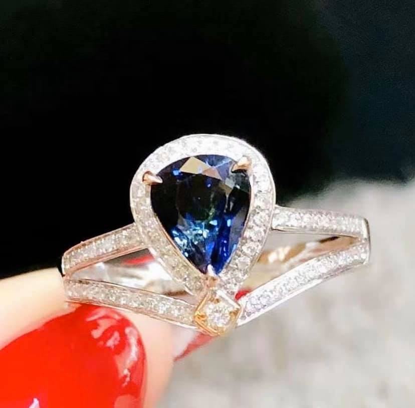 1.15ct Blue Sapphire